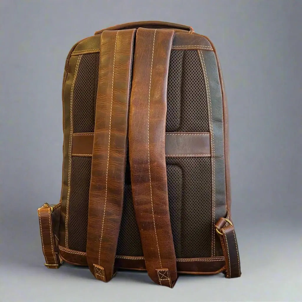 MET Two Adjustable Strap Leather Sundaland Backpack Boutique of Leathers/Open Road