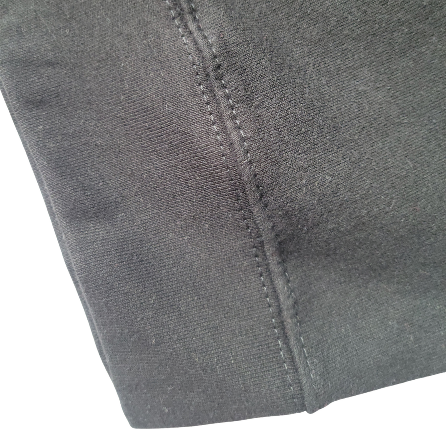 Makade Black Crewneck - Velora