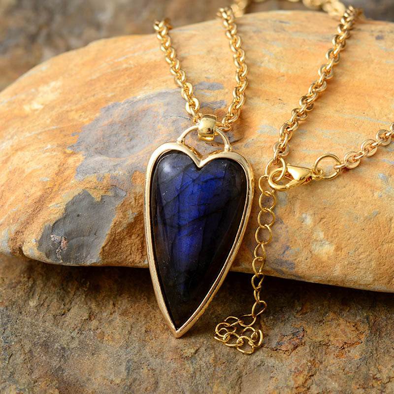Affordable Luxury Fashion Simple Labradorite Heart Shape Pendant - Velora