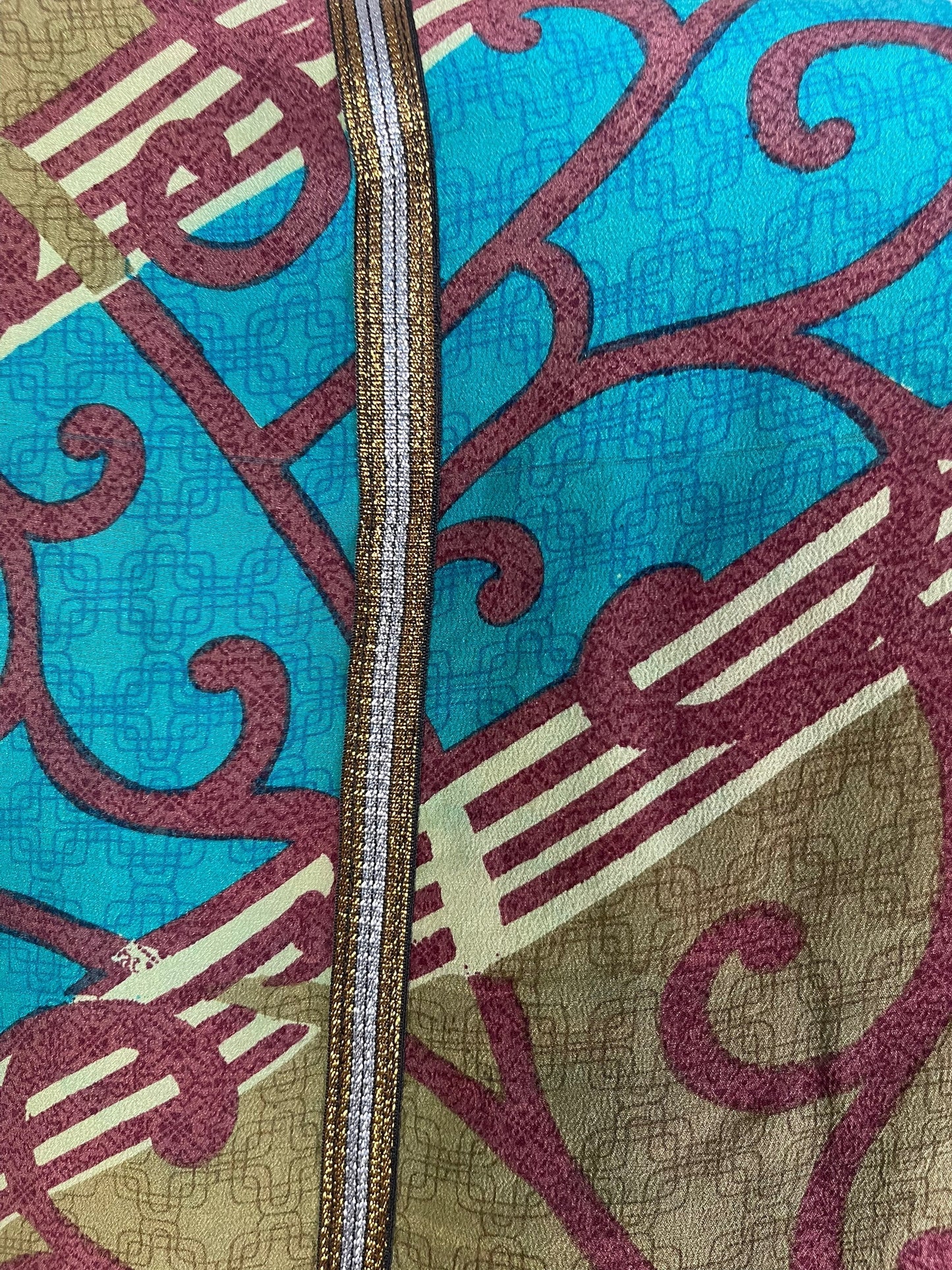 PRC5939 Avatar Pure Silk Kimono-Sleeved Jacket with Belt - Velora