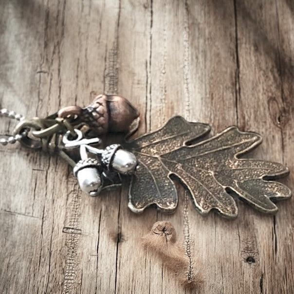 Oak Leaf & Acorn Necklace – Silver-Tone or Bronze-Tone Forest Pendant - Velora Luxury Fashion