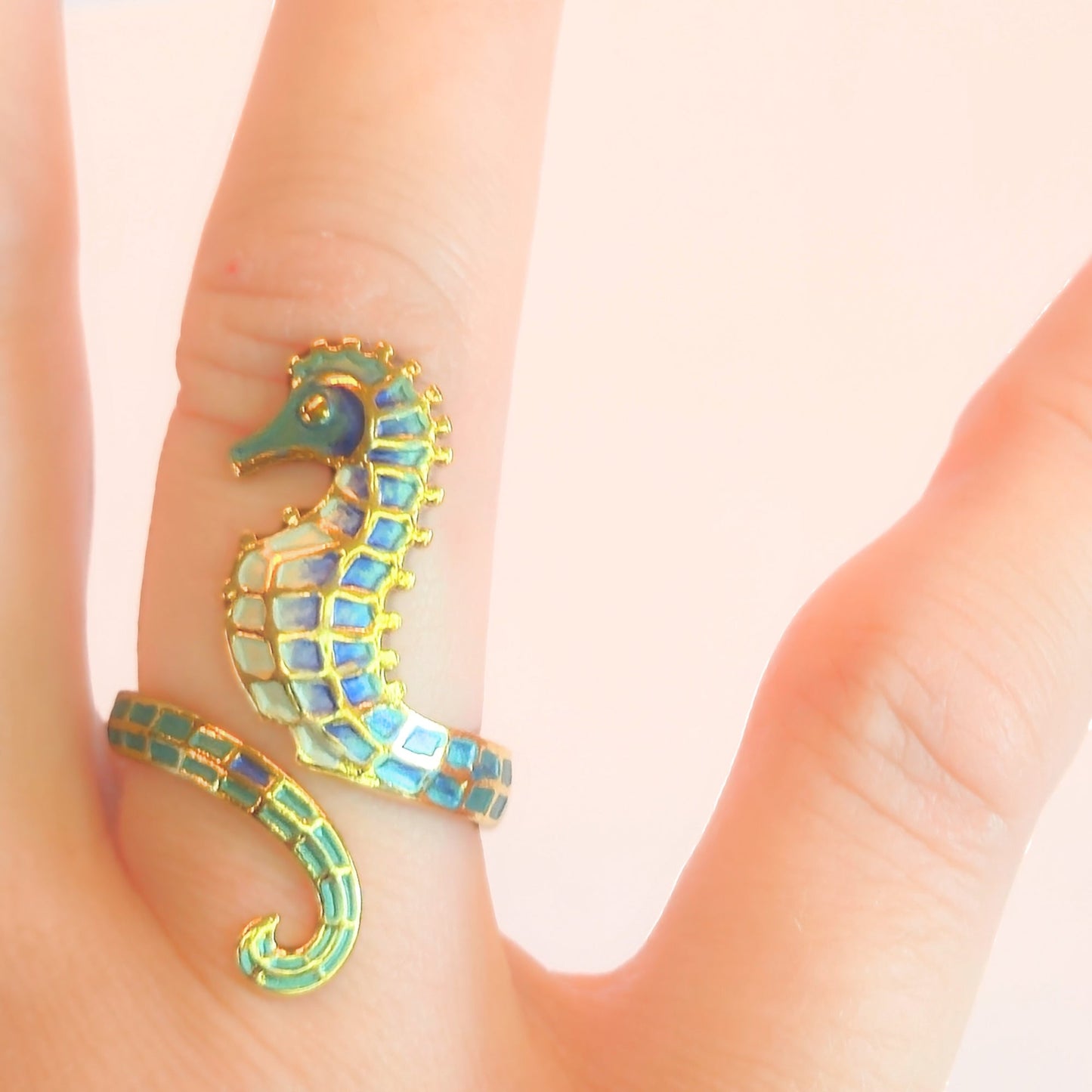 Seahorse Wrap Ring - Velora Luxury Fashion