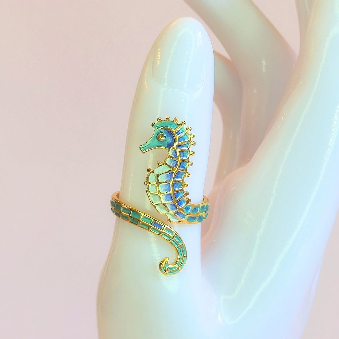 Seahorse Wrap Ring - Velora