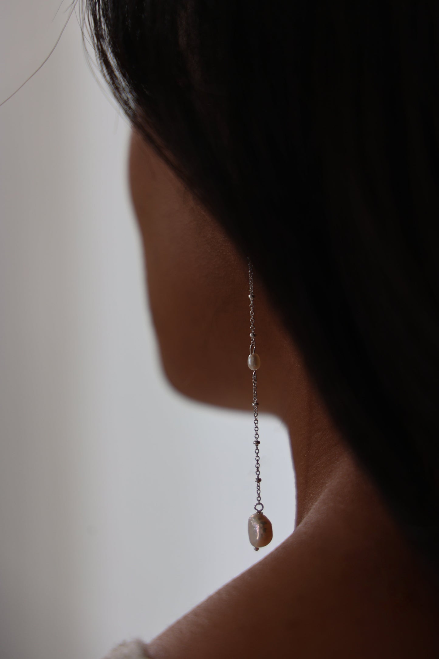 The Kate Drop Earrings - Velora Luxury Fashion