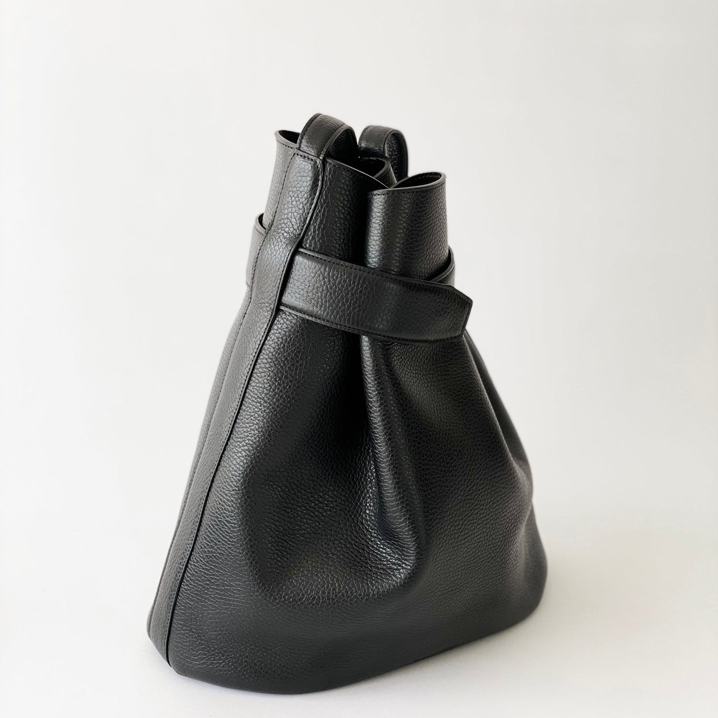 The Navona Bucket Bag in Black - Velora Luxury Fashion