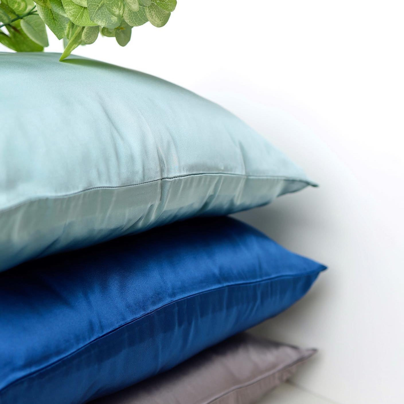 The Paradise Pillowcase - Velora Luxury Fashion