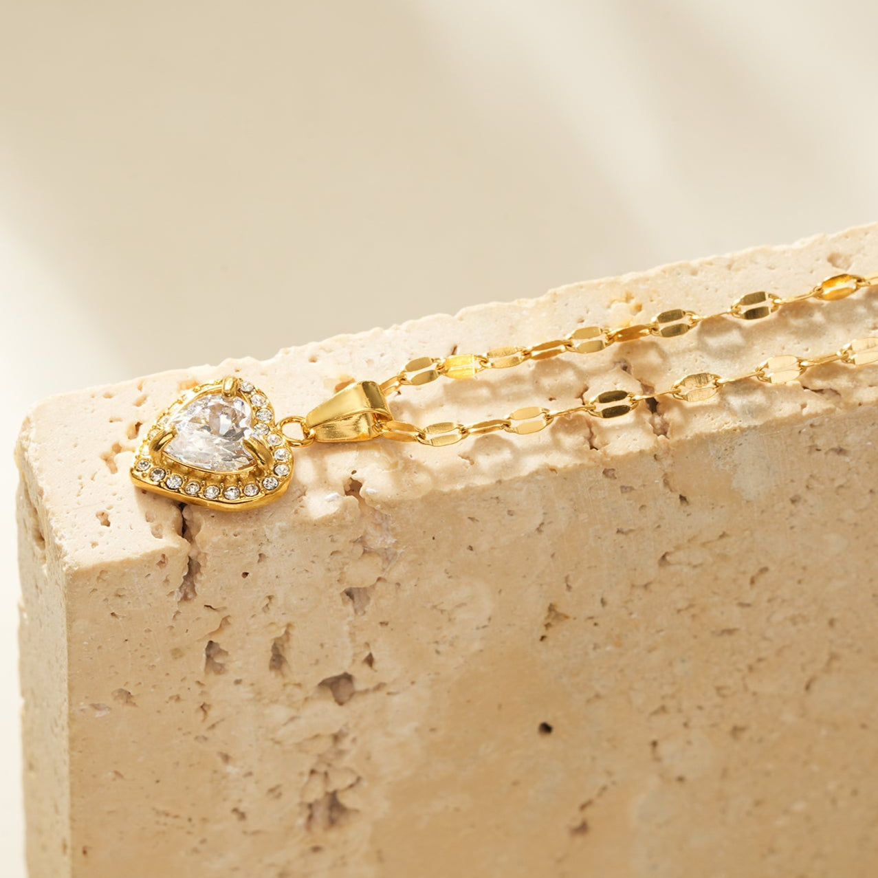 ZITA Gold: Gucci-Style Dainty Chain Necklace with Sparkling Petit Pavé Heart Pendant - Velora Luxury Fashion