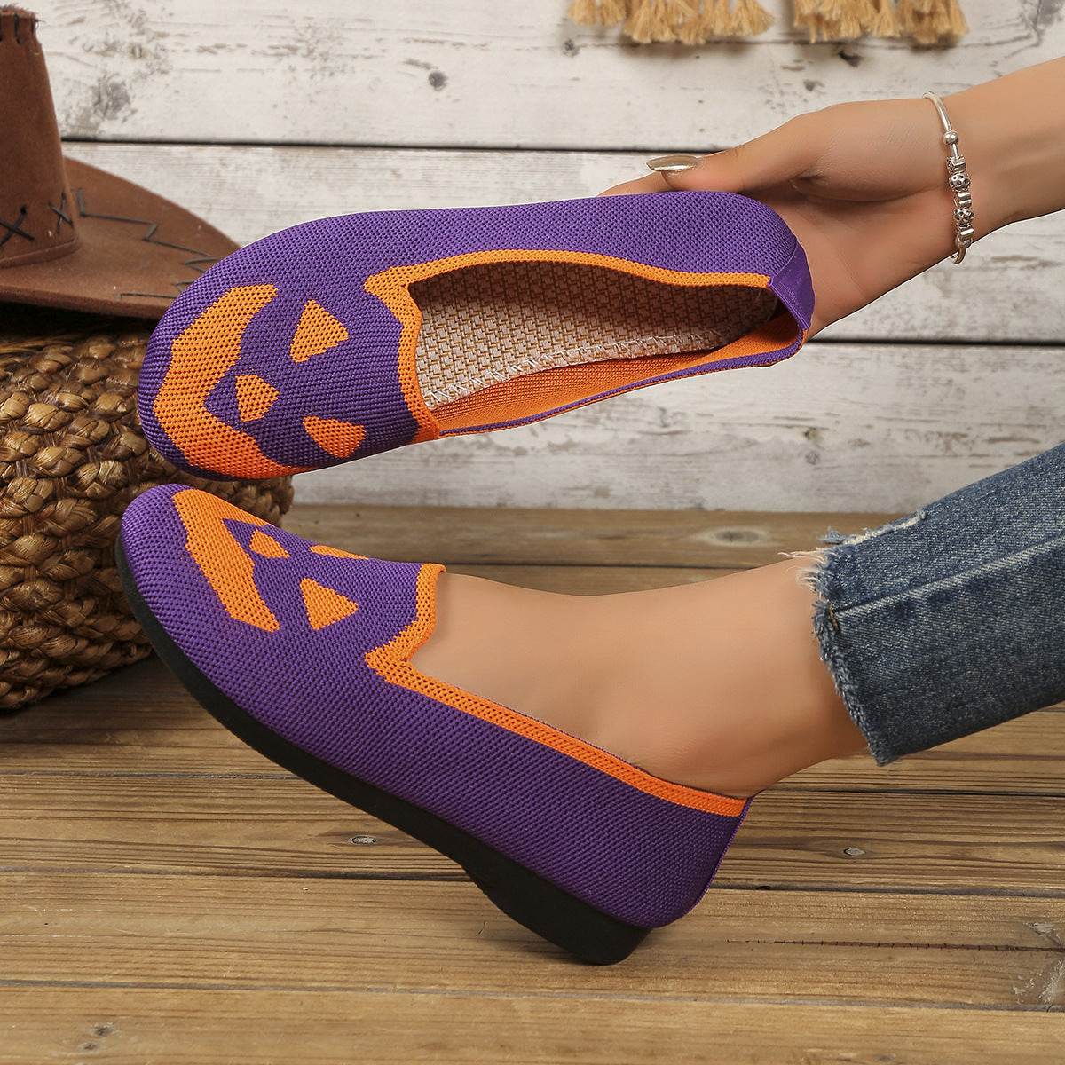 Women's Halloween Pumpkin Printed Breathable Flying Woven Shoes - Velora