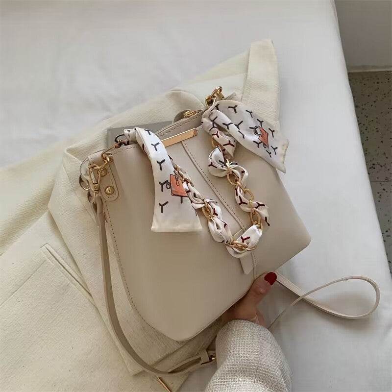 New Autumn And Winter Women's Crossbody Fashion Casual Underarm One Shoulder Versatile Bucket Bag - Velora