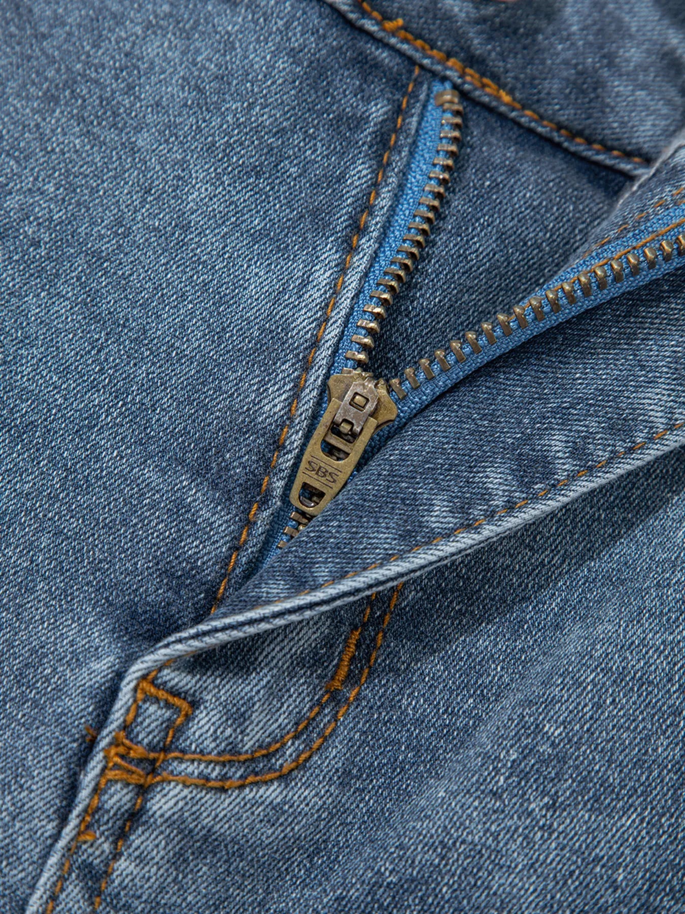 High-Waisted Flare Jeans with Seam Detail - Velora