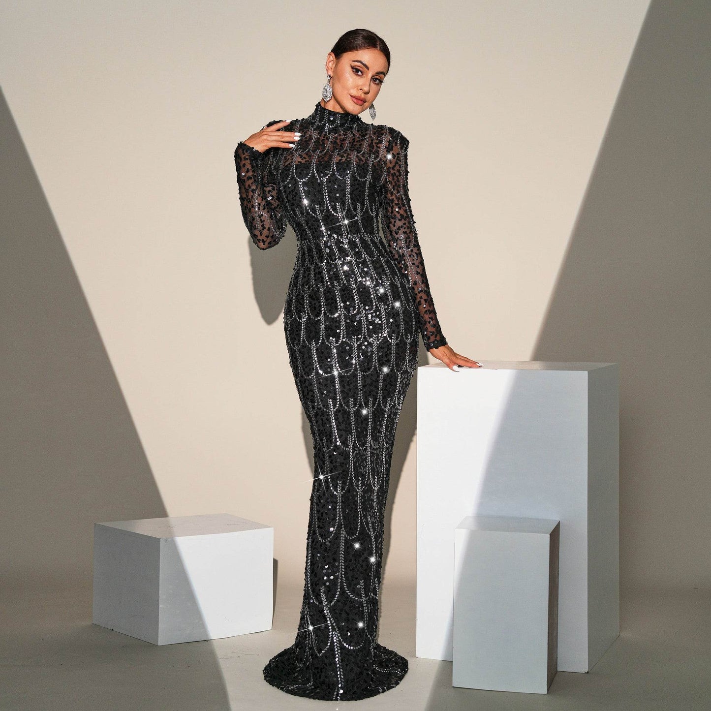 Long Sleeve Round Neck Slim-fit Sequined Banquet Evening Dress - Velora