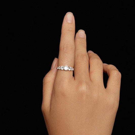 50 Points Moissanite Ring Proposal - Velora