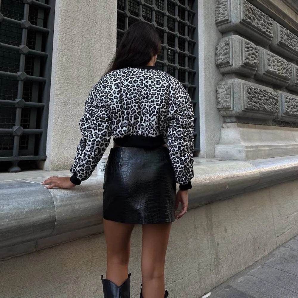Color Effect Collar Short Women's Zipper Jacket Coat - Velora