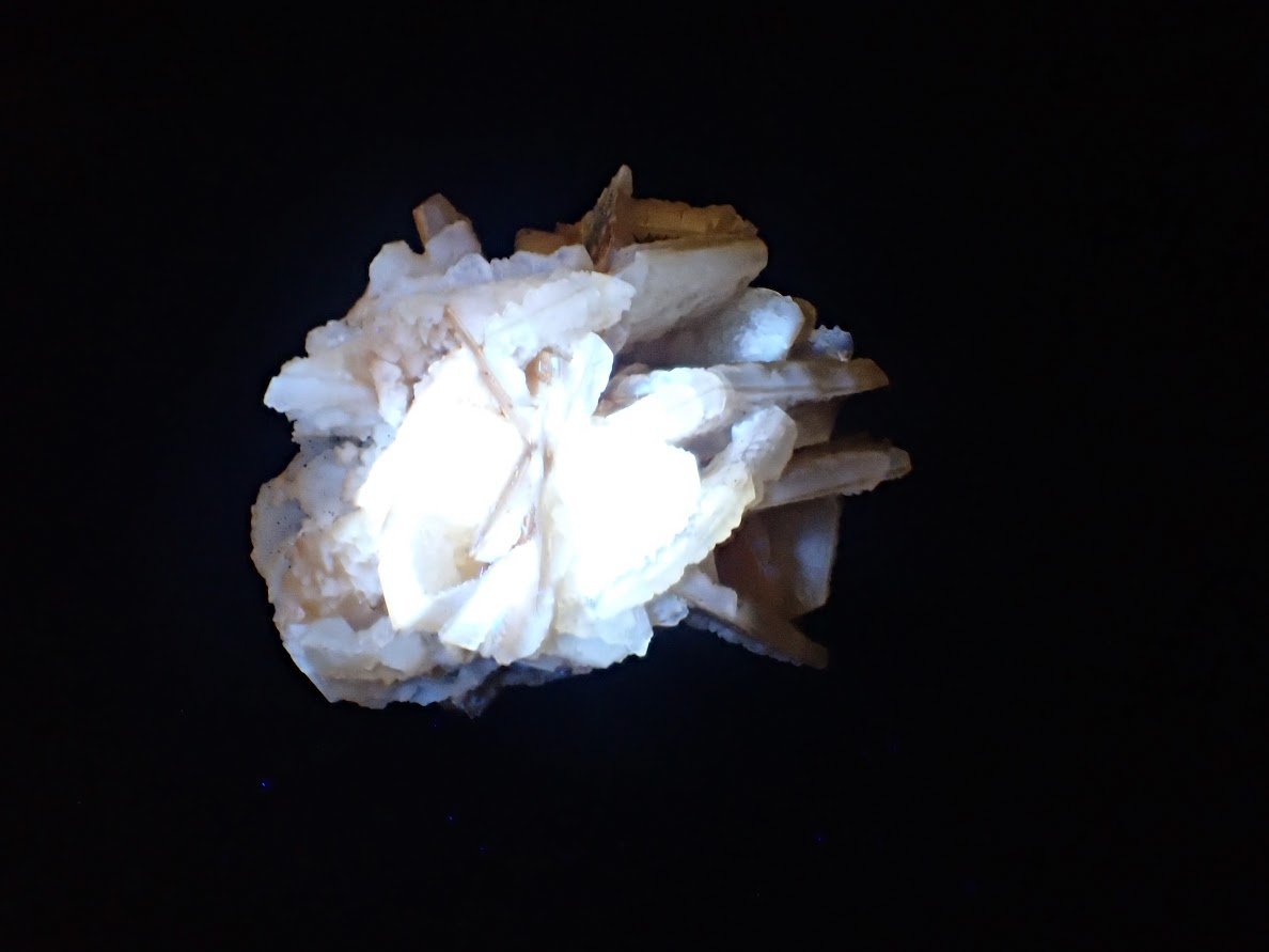 Golden Petal Calcite – Huanggang Mine, Inner Mongolia (208g)