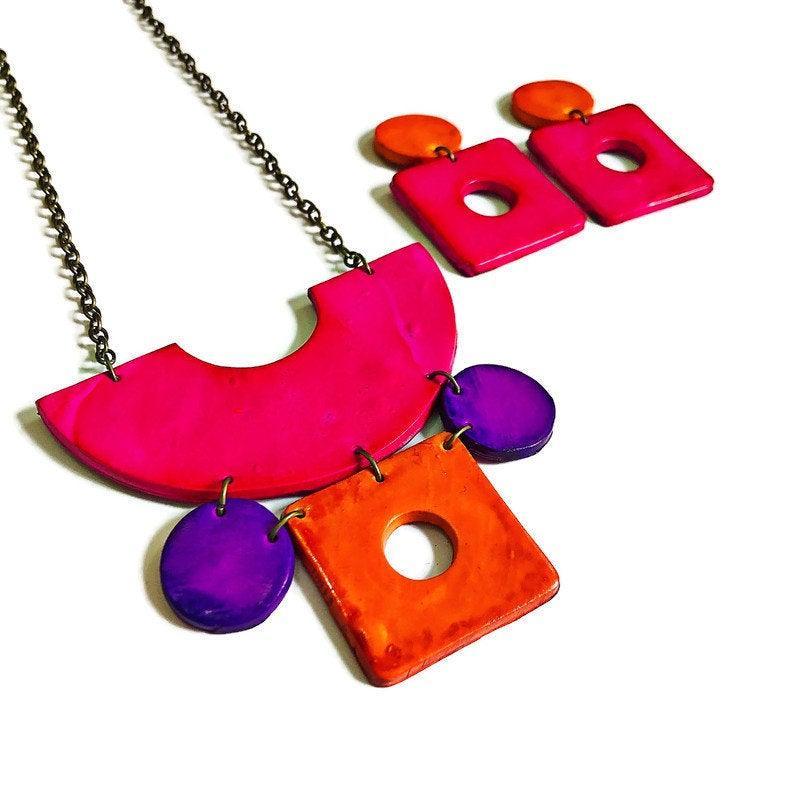Retro Statement Necklace with Abstract Shapes in Neon Pink Purple Orange - Velora Luxury Fashion