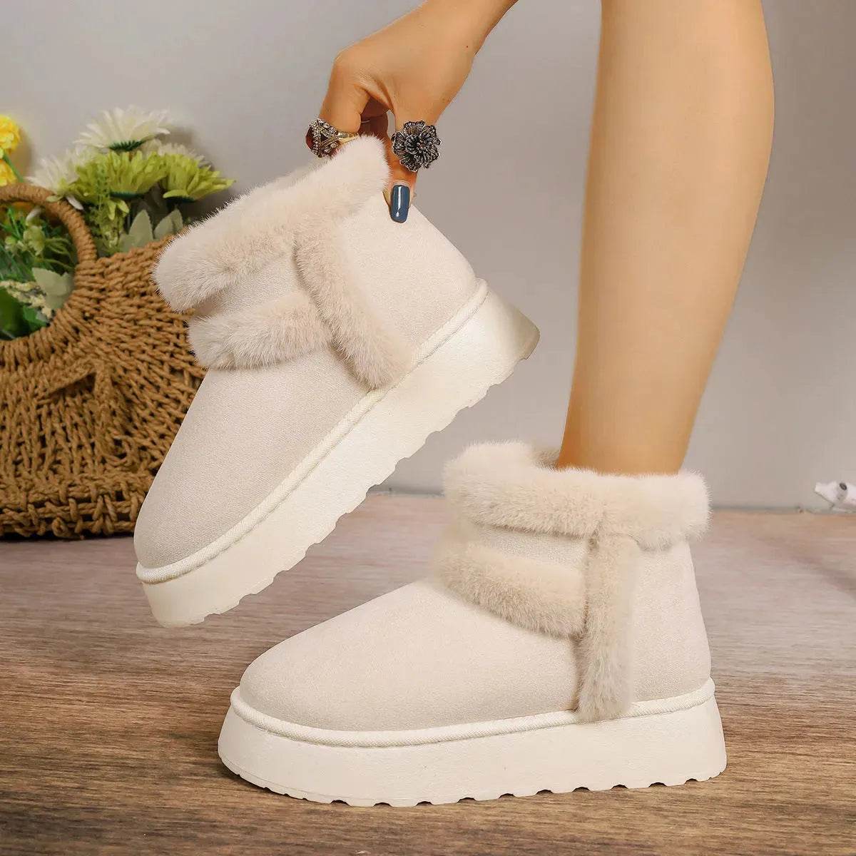 Winter Fleece-lined Snow Boots Warm Furry Women's Thick Bottom Casual Short Boot House Shoes - Velora