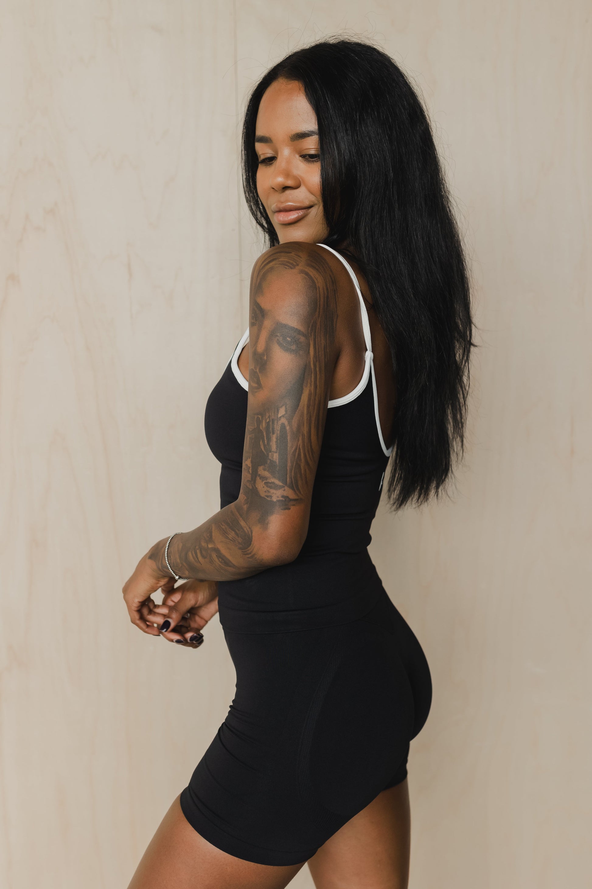 Sculpt Tank - Velora Luxury Fashion