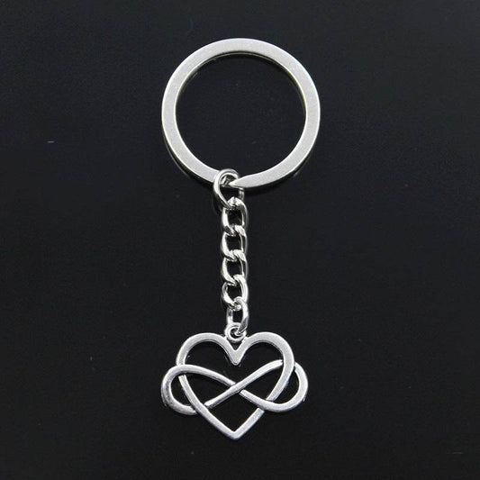 Men's And Women's Fashion Hollowed Heart Shape Eight-character Winding Keychain - Velora