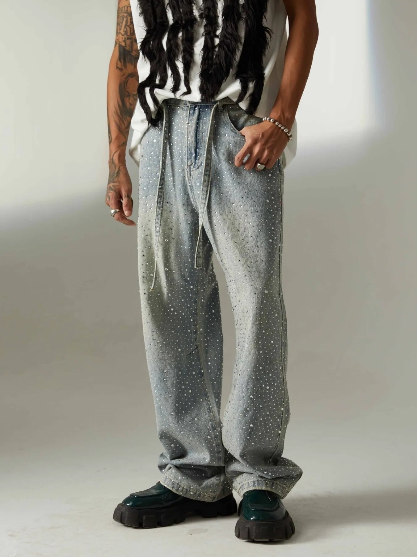 Men's Rhinestone Embellished Wash Relaxed Fit Jeans - Velora