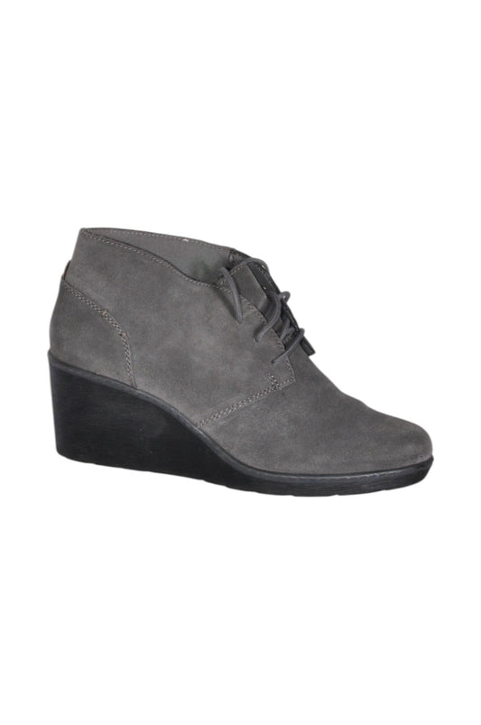 CLARKS Women Boots Regular fit in Gray - 8 - Velora