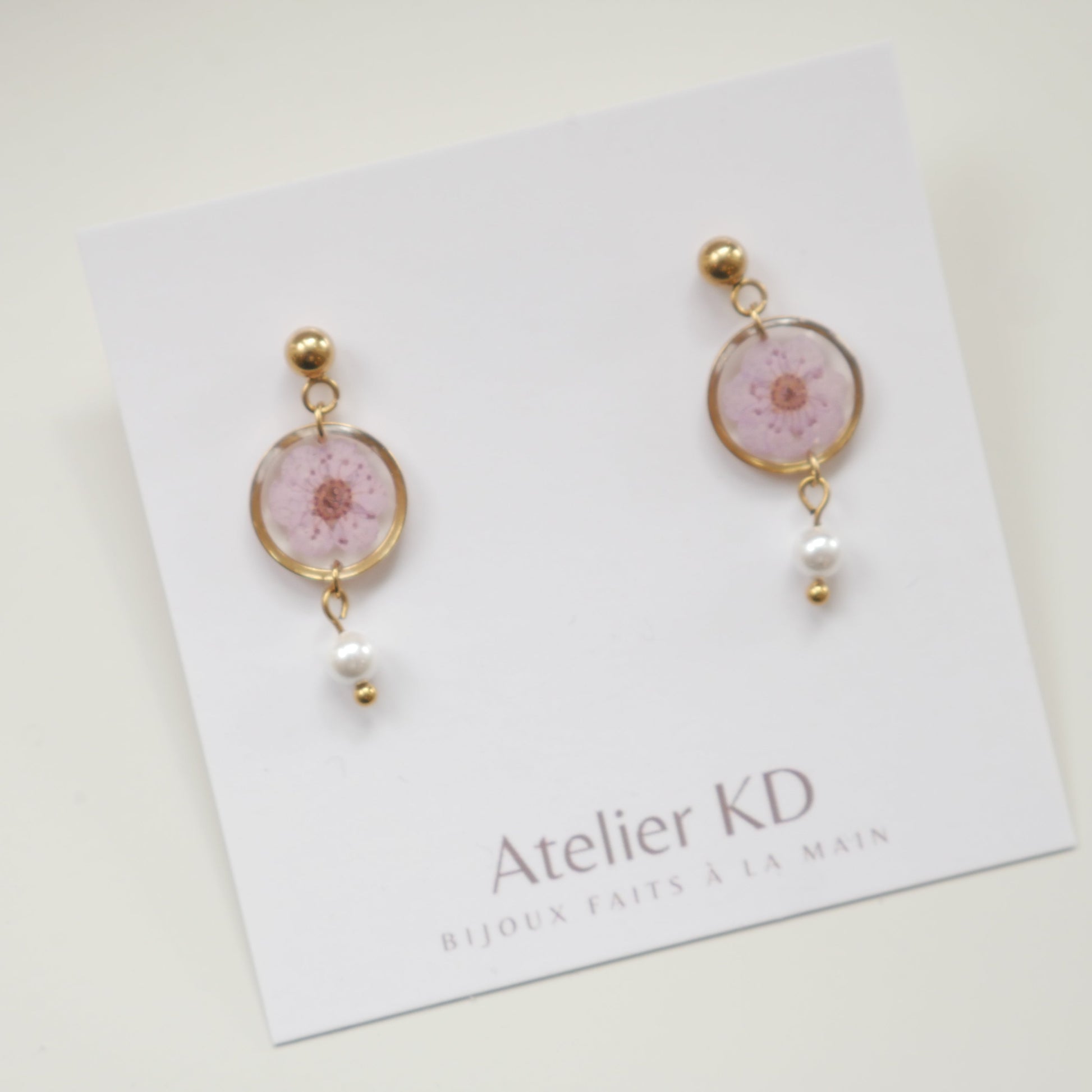 Boucles d'oreilles Perla - spirée lila - petit rond 12mm - Velora