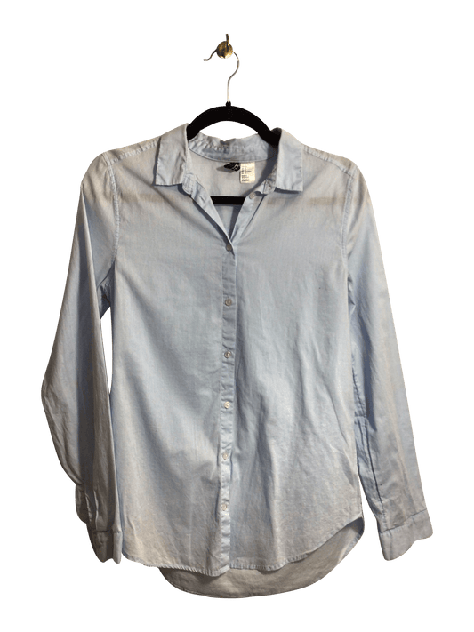 H&M Women Button Down Tops Regular fit in Blue - 2 - Velora