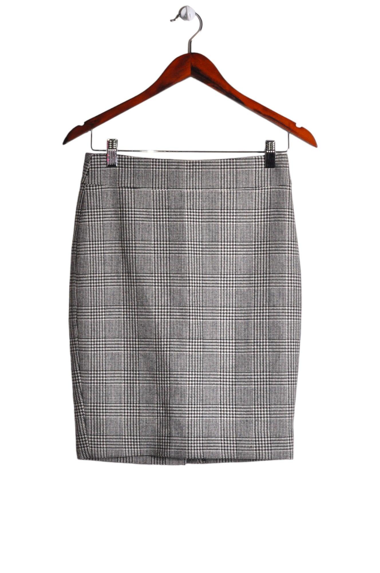 CHATEAU Women Pencil Skirts Regular fit in Gray - 0 - Velora