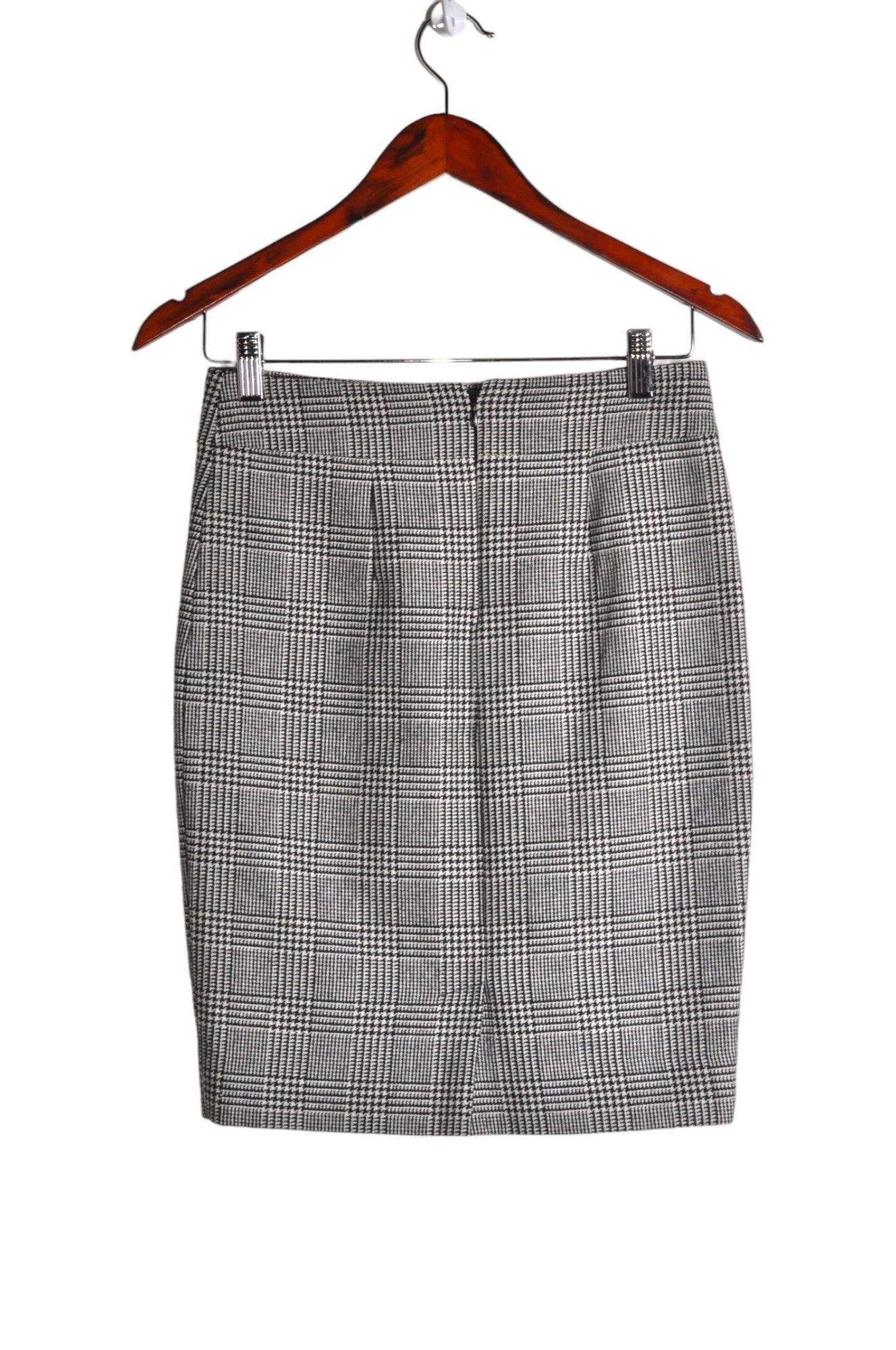 CHATEAU Women Pencil Skirts Regular fit in Gray - 0 - Velora