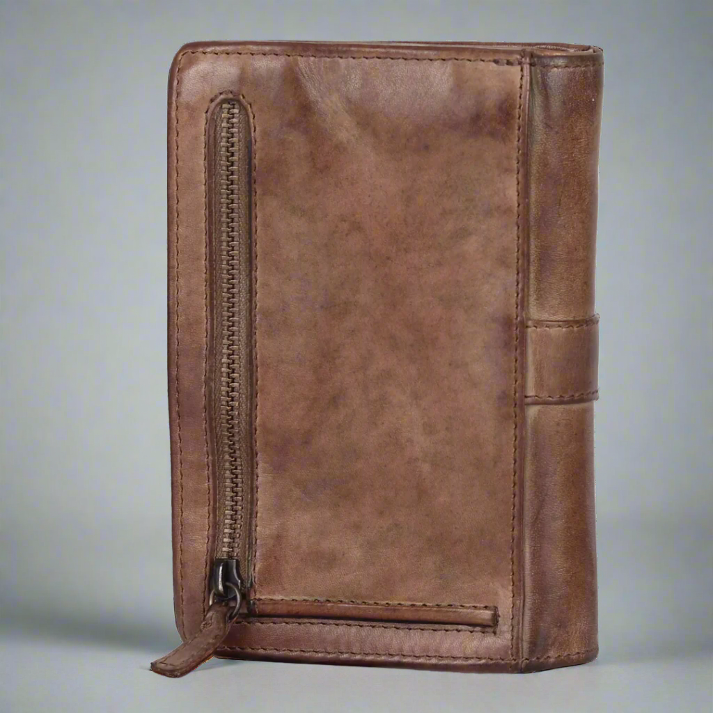 BOL Women's Bi-fold Organizer Wallet Boutique of Leathers/Open Road