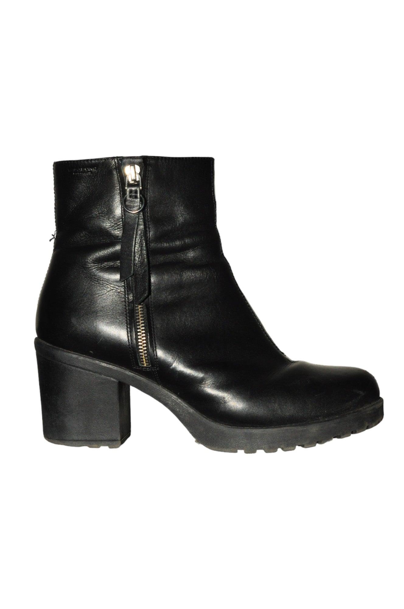 VAGABOND Women Boots Regular fit in Black - 41 - Velora