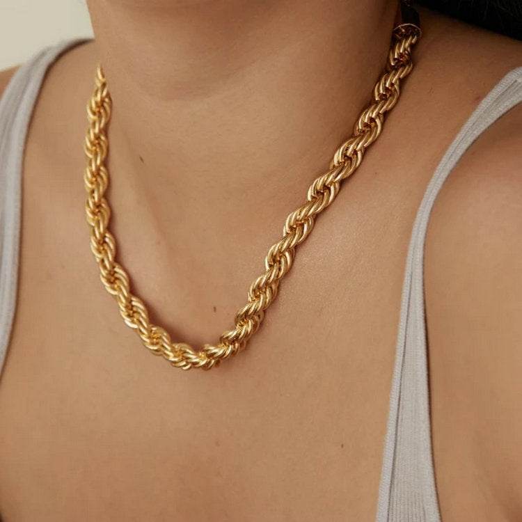 Romeo Twisted Rope Chain Necklace women - Velora