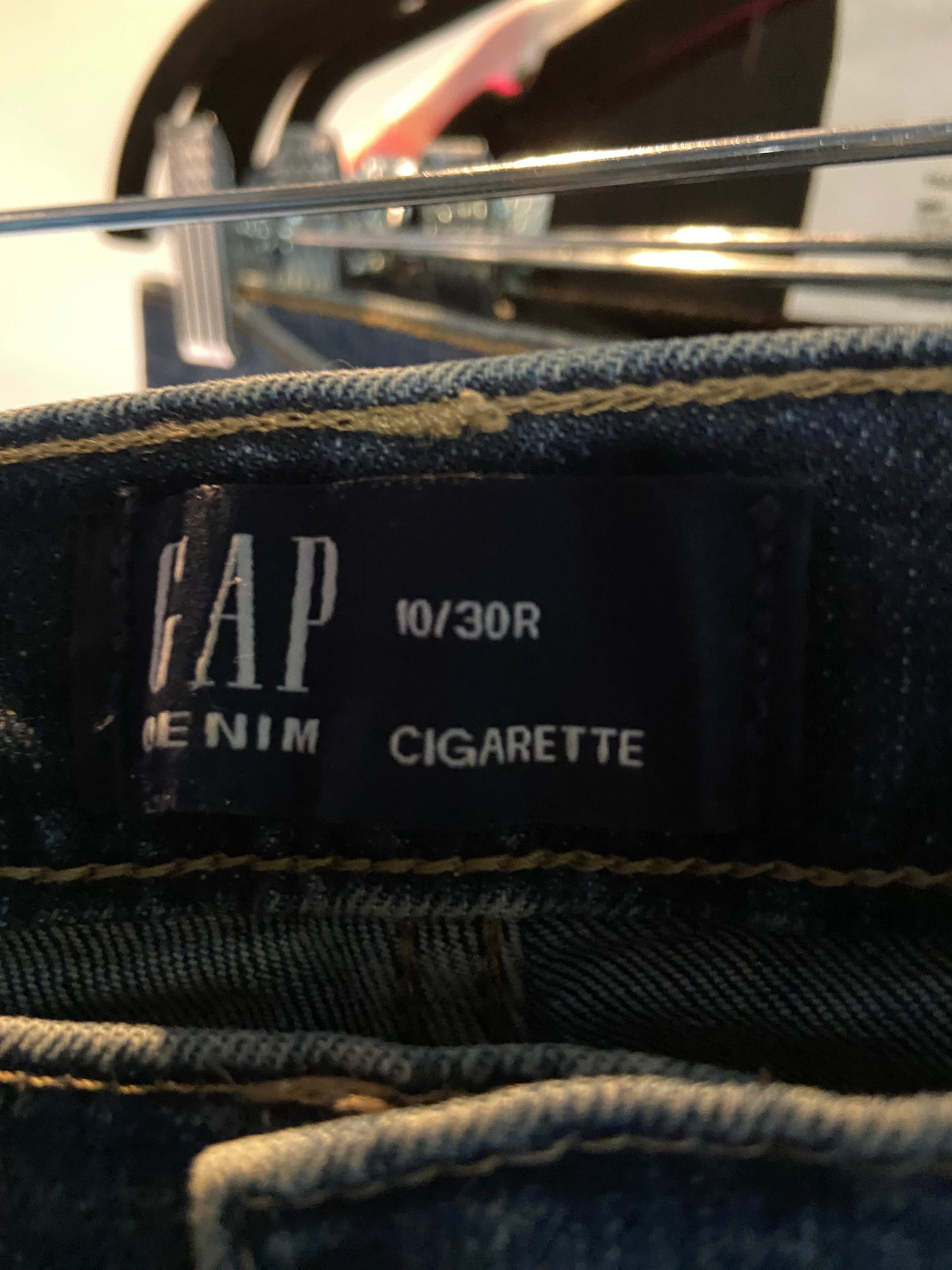 GAP Women Straight-Legged Jeans Regular fit in Blue - 10 - Velora