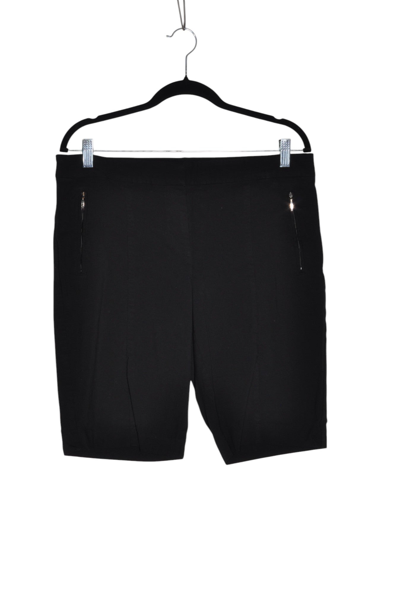 IZOD Women Classic Shorts Regular fit in Black - 12 - Velora