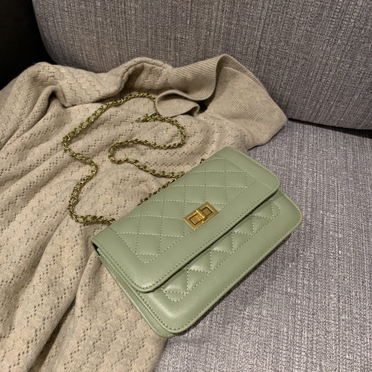 Chanel Style Diamond Chain Crossbody Bag for Women