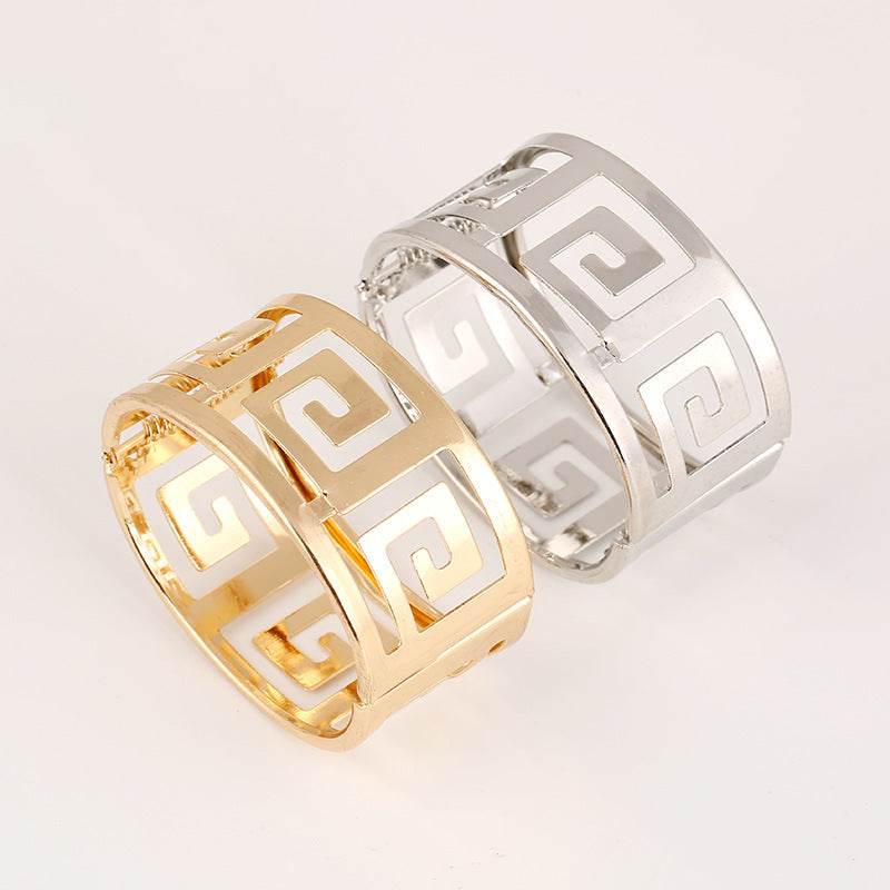 Heavy metal hollowed-out bracelets - Velora