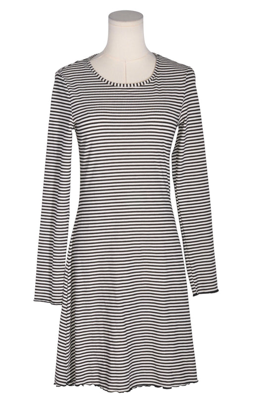 H&M Women Fit & Flare Dresses Regular fit in Gray - 8 Koop