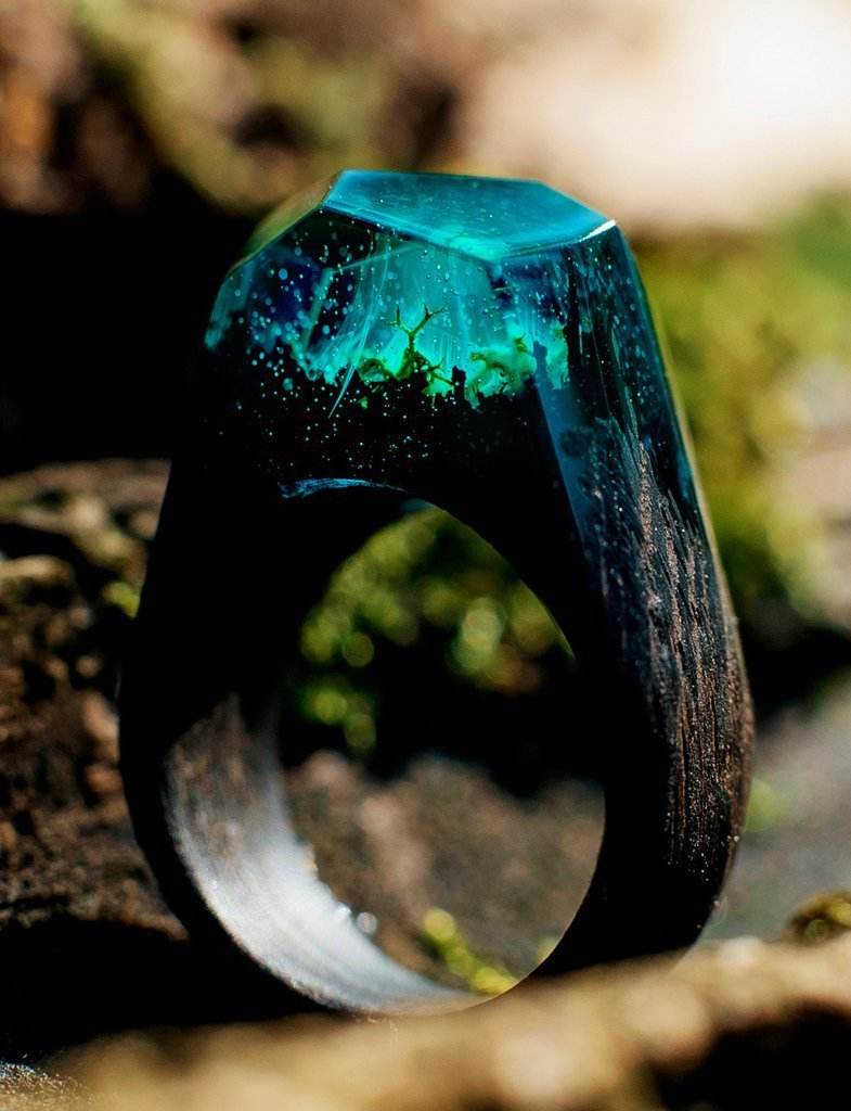 Resin wood ring - Velora