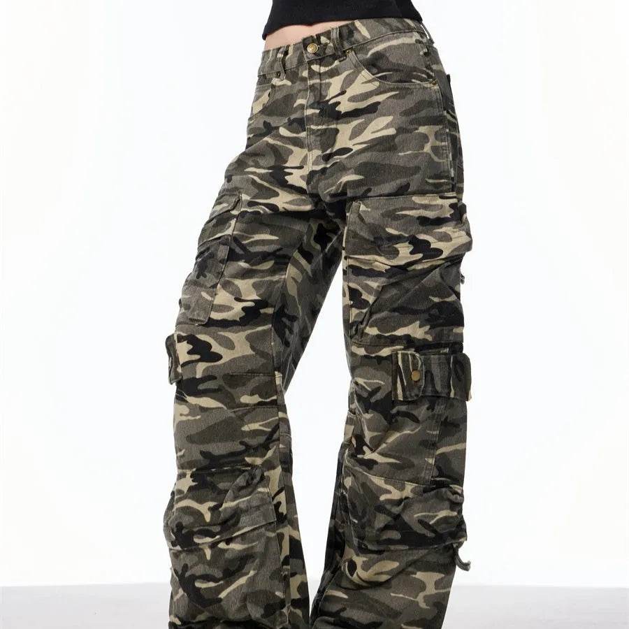 Retro Design Camouflage Cargo Pants Women - Velora
