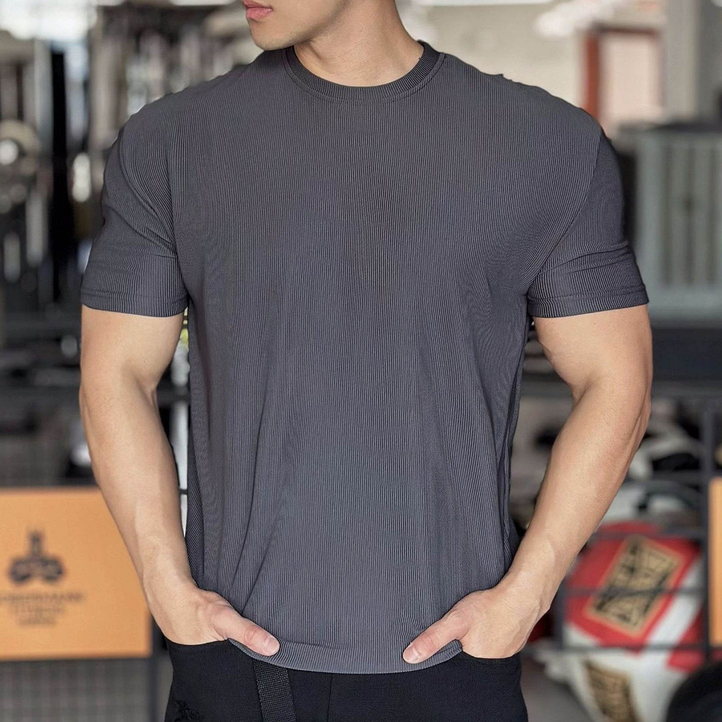 Anti Wrinkle Men Short Sleeve Active wear T-shirt for Workout Gym trainings - Velora