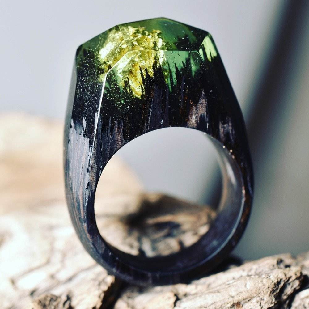 Resin wood ring - Velora