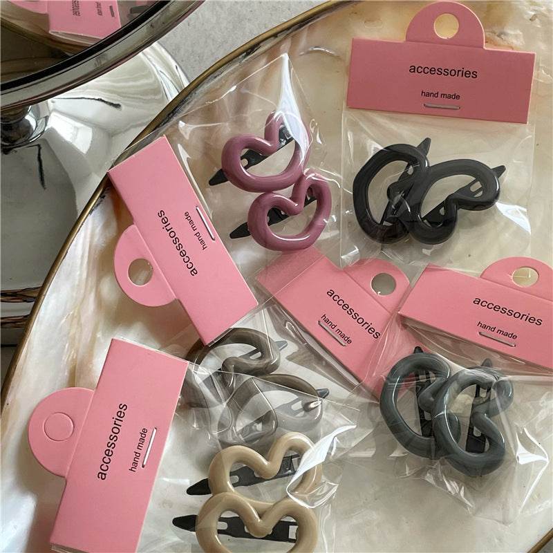 Girl's Love Side Bang Clip Frog Buckle Word Clip Fashion Color Plastic Hairpin A Pair Of Hairclips - Velora