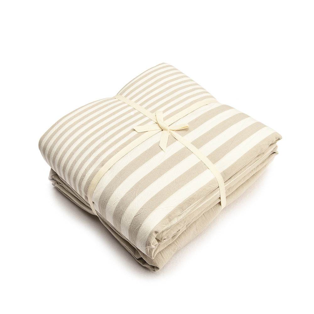 four sets of bedding - Velora