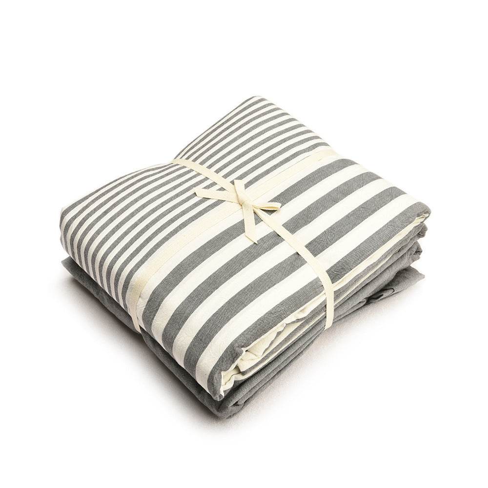 four sets of bedding - Velora