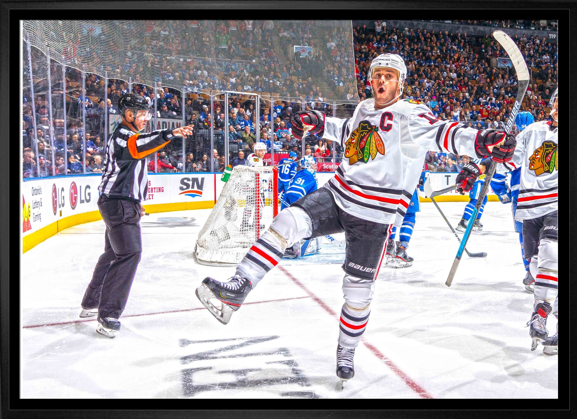 Jonathan Toews Chicago Blackhawks Framed 20x29 Goal Celebration Canvas Frameworth Sports Marketing