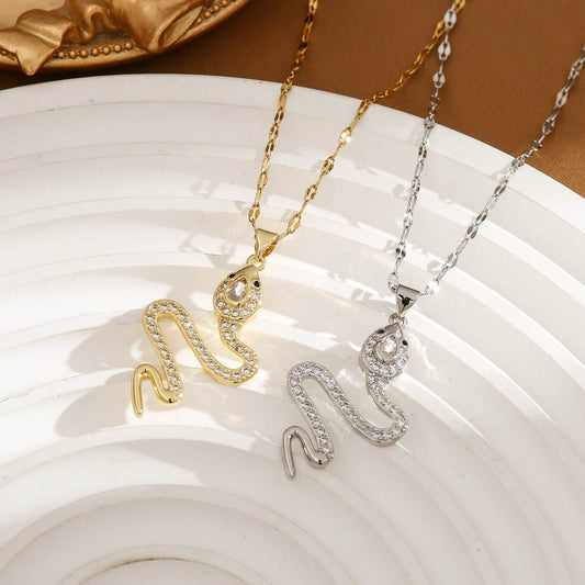 Fashion Personality Snake Necklace With Rhinestone Design Creative Sweater Chain Fall Winter Women's Clavicle Chain Jewelry - Velora