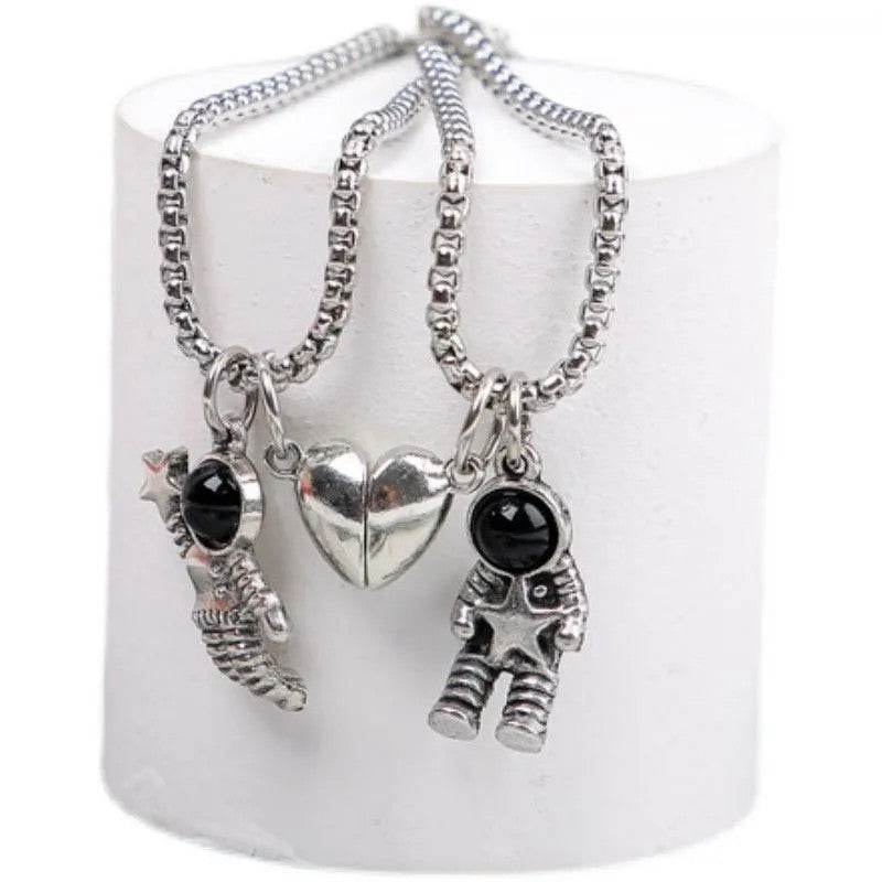 Astronaut Couple Necklace Magnet Attracts Each Other - Velora