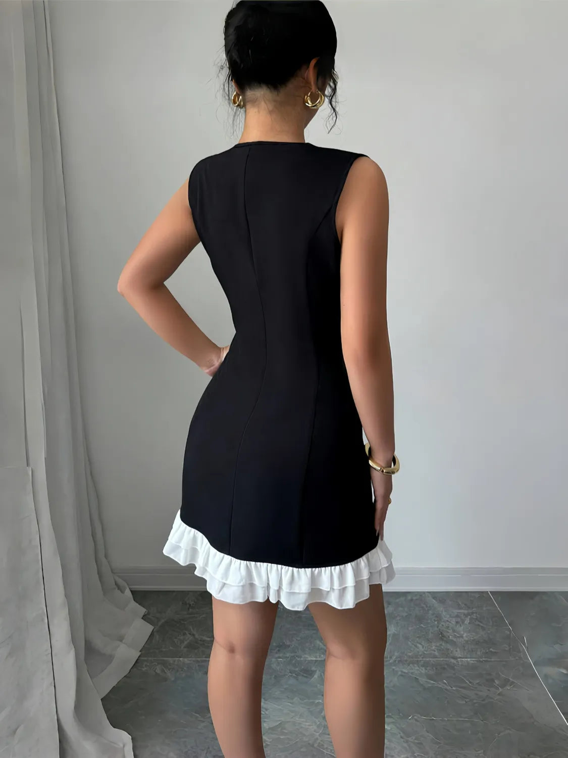 Flower Round Neck Sleeveless Dress - Velora