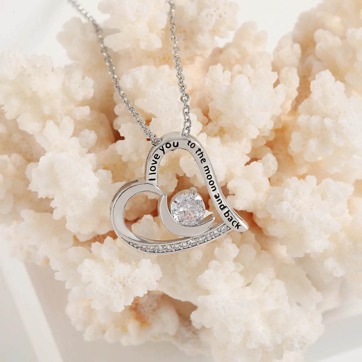 Love Necklace With Rhinestones And Letters Fashion Personality Heart-shaped Necklace Valentine's Day Gift - Velora