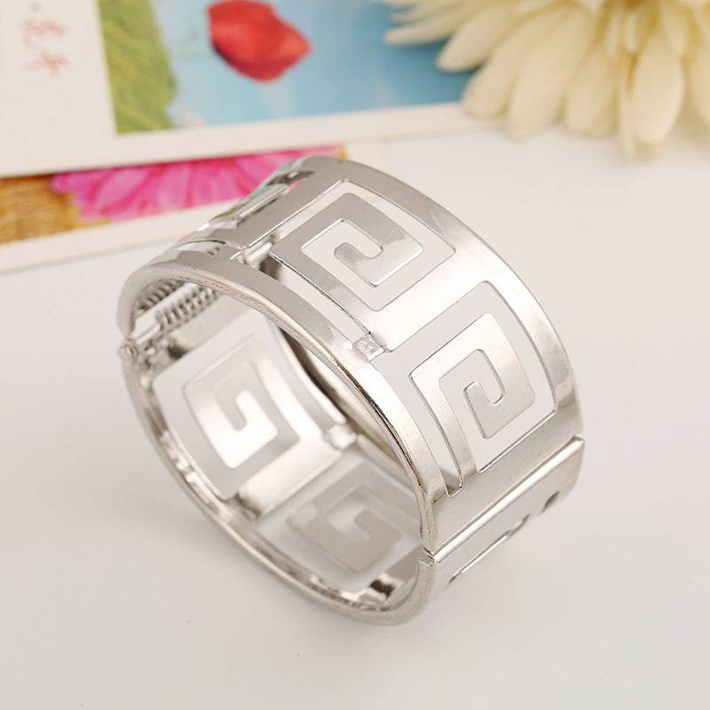 Heavy metal hollowed-out bracelets - Velora