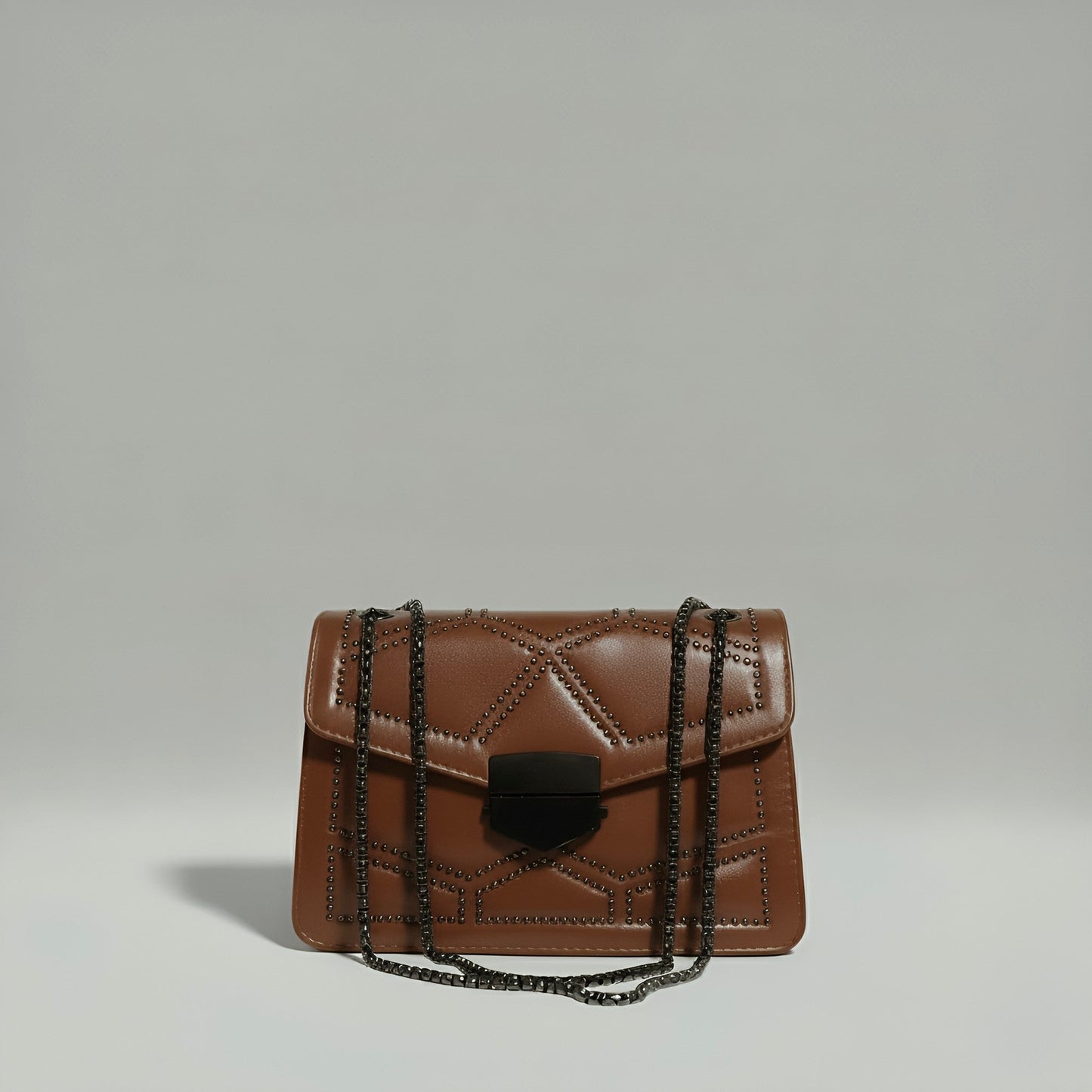 Elegant Aura Crossbody Bag – Chic Chain Strap & Luxurious Leather | Rotta rottaofficial